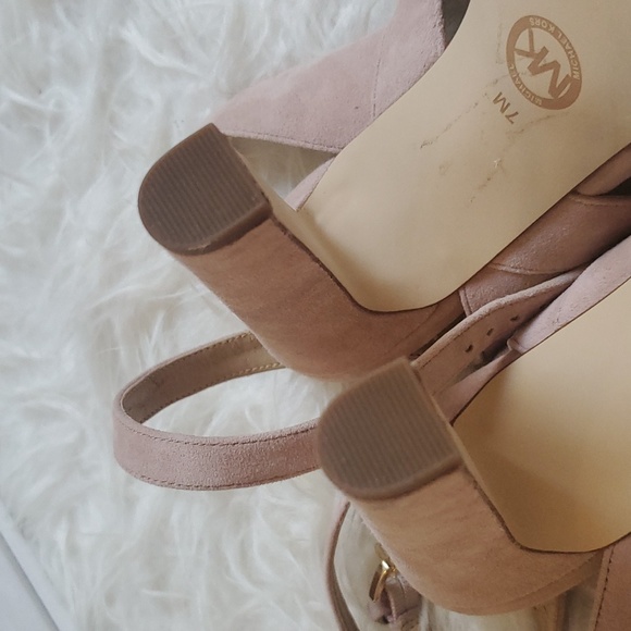 Michael kors heels - Picture 9 of 9